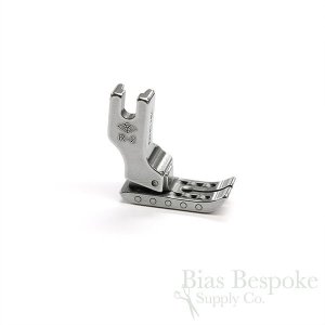 Rolling-Wheel Hinged Foot for Stitching Leather and Plastic on Industrial Sewing Machines