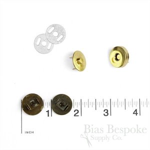Set-In Magnetic Snaps in Four Colors, 18mm Diameter