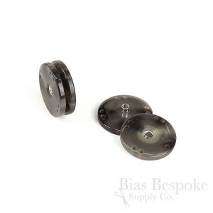 CRUZ Grayish Horn-Effect Sew-on Snaps, Made in Italy